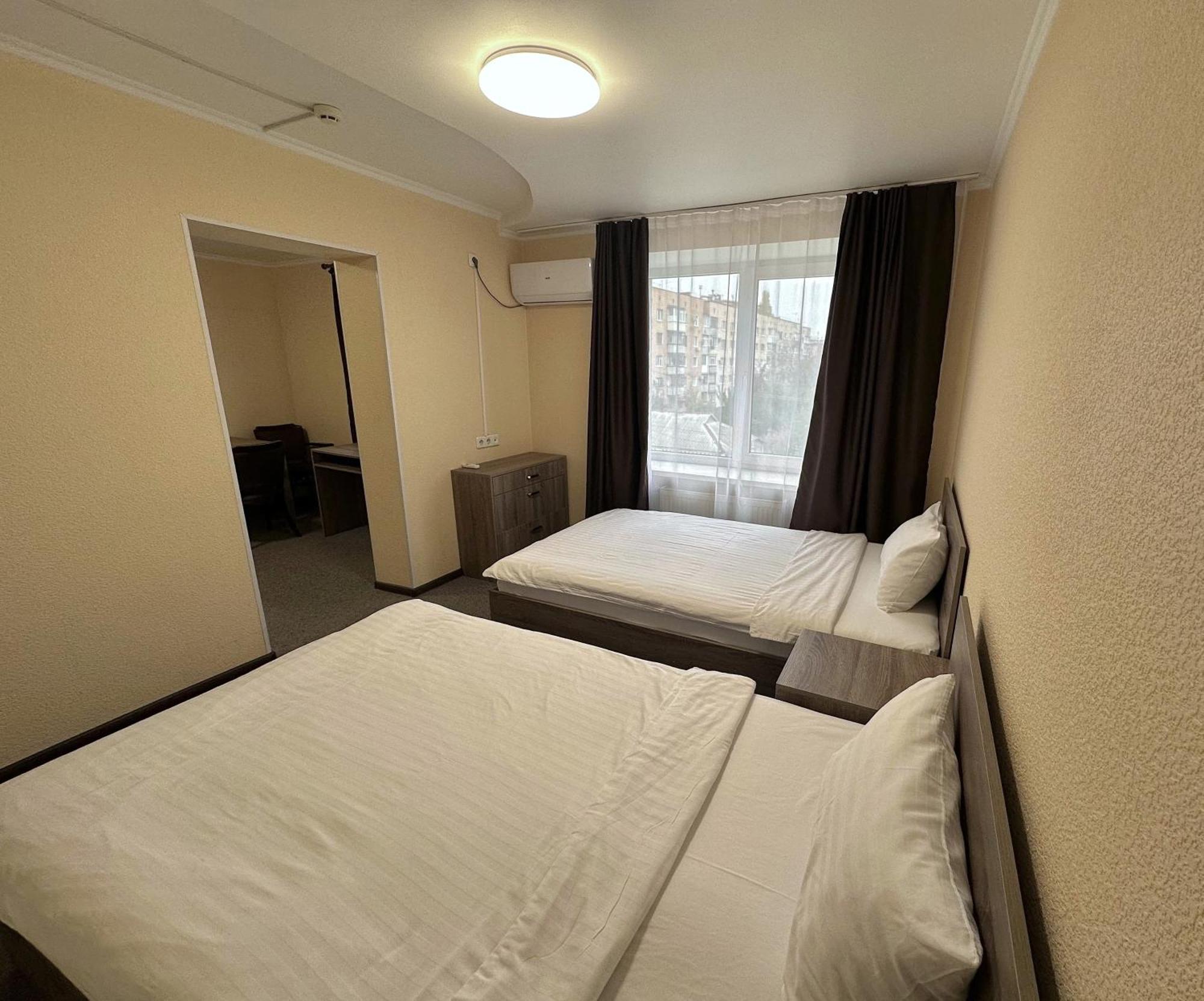 Yavir Hotel Poltava Exterior photo