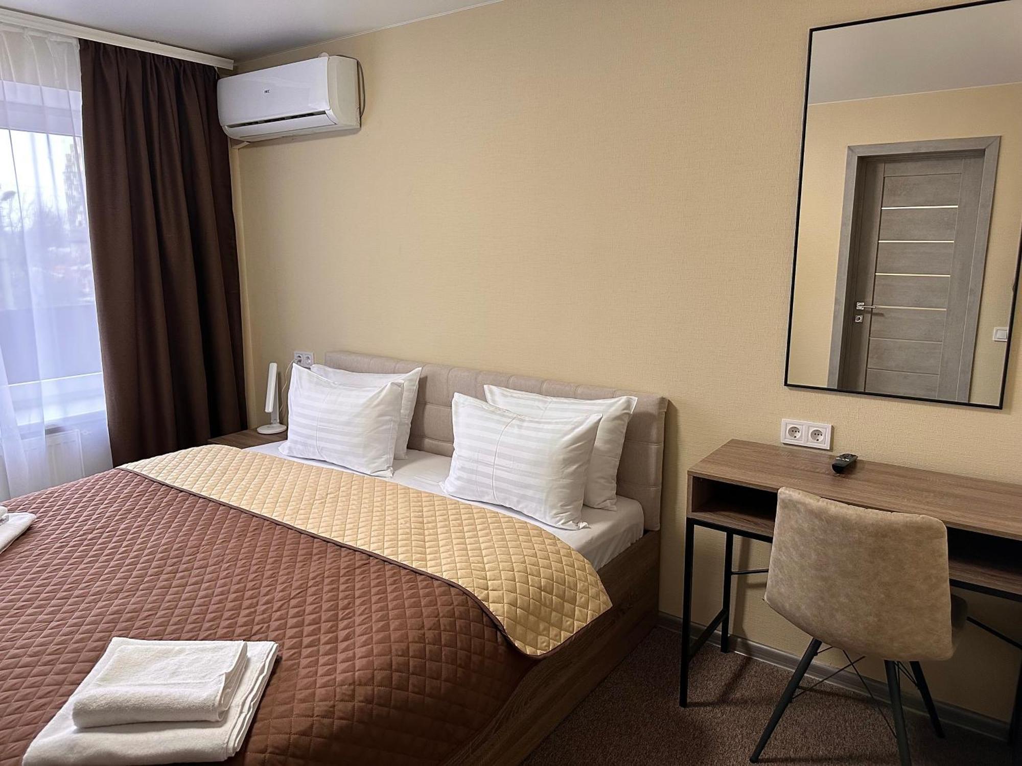 Yavir Hotel Poltava Exterior photo